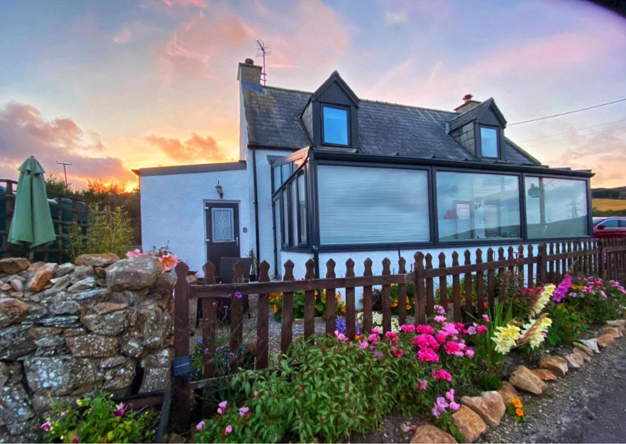 Piper'S Cave Bed And Breakfast Helmsdale Eksteriør bilde